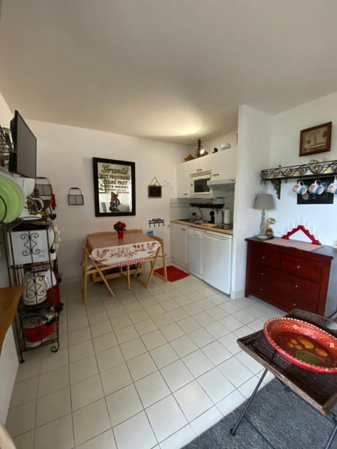 Studio En Rez De Jardin -"Le Petit Nid" A Trouville Exterior photo