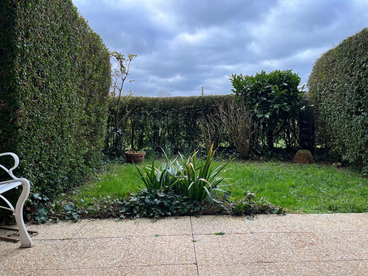 Studio En Rez De Jardin -"Le Petit Nid" A Trouville Exterior photo